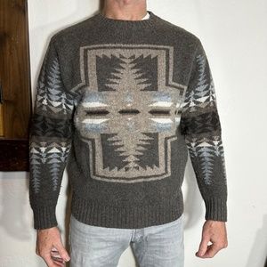 Men's Pendelton Sweater (Lambswool Chief Joseph Design)